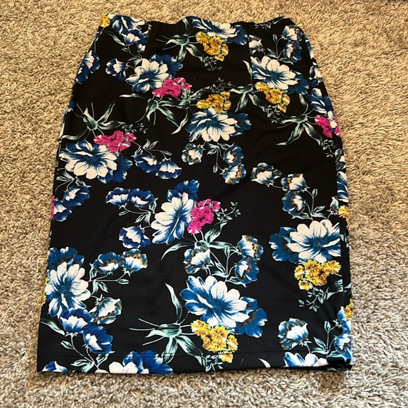 Dresses & Skirts - Eighty Six Iona Pencil Skirt